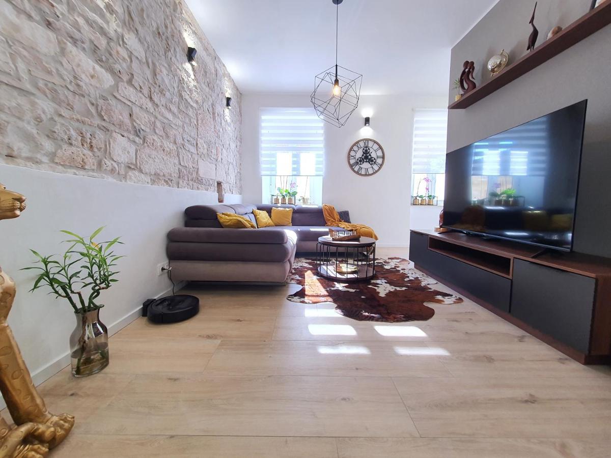 Connor Apartment Pula Exterior photo
