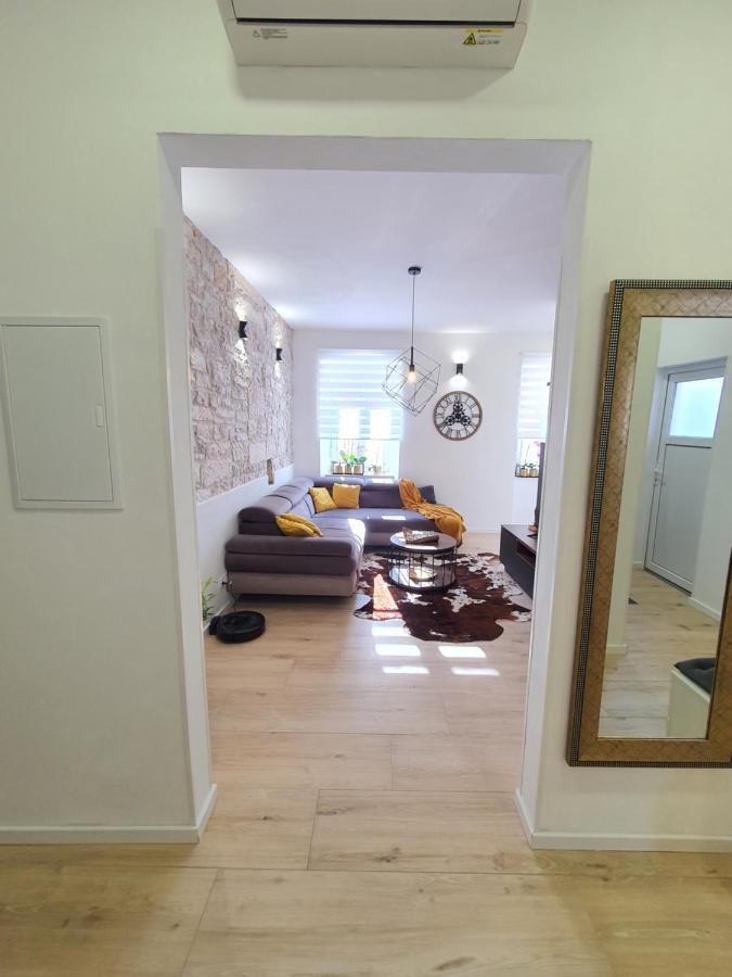 Connor Apartment Pula Exterior photo